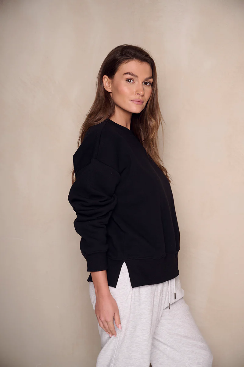 Czarna bluza Tess - Image 2